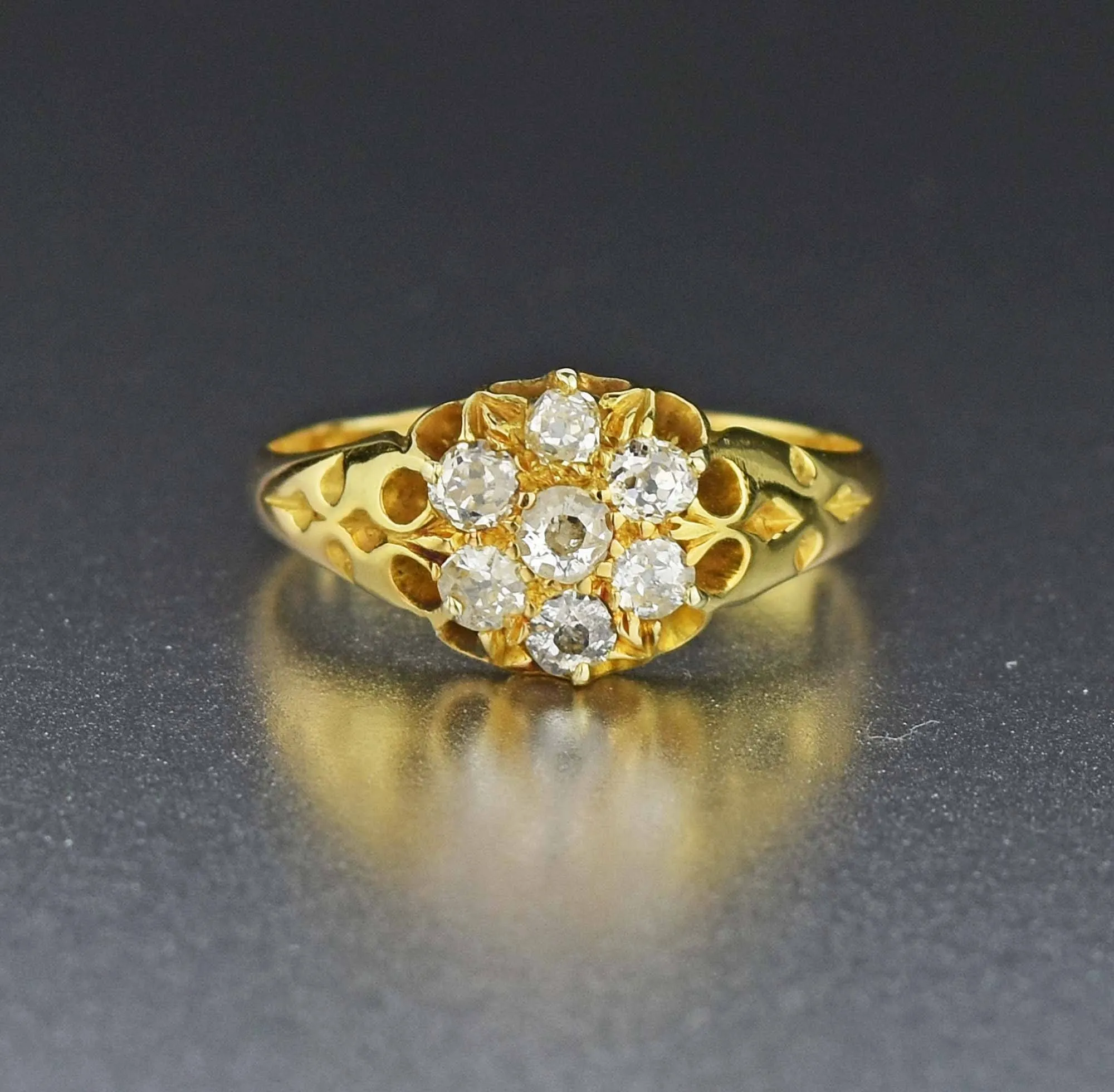 18K Gold Antique Diamond Cluster Ring