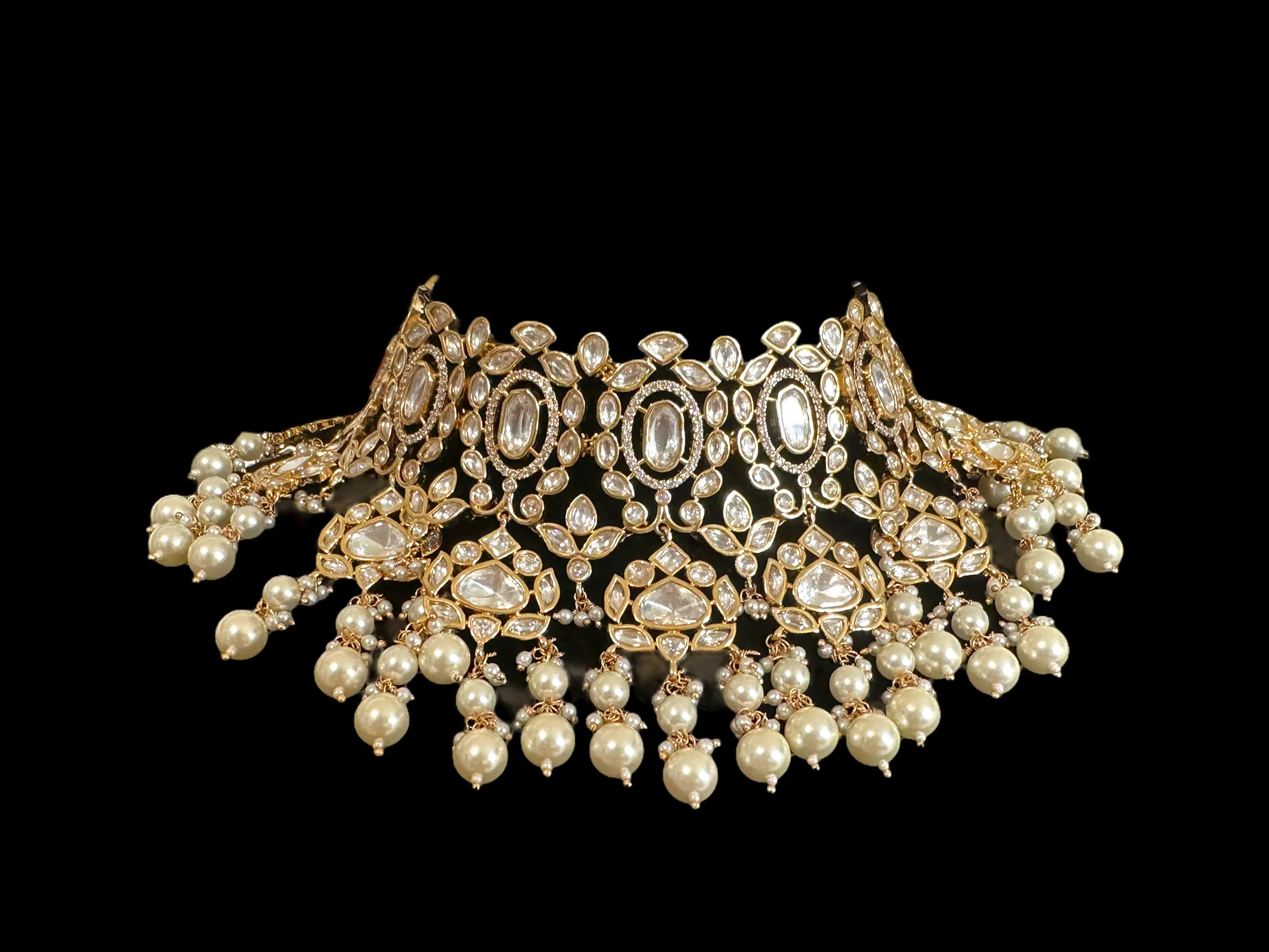 BR312 Bridal choker with earrings tika in pearls ( SHIPS IN 4 WEEKS  )