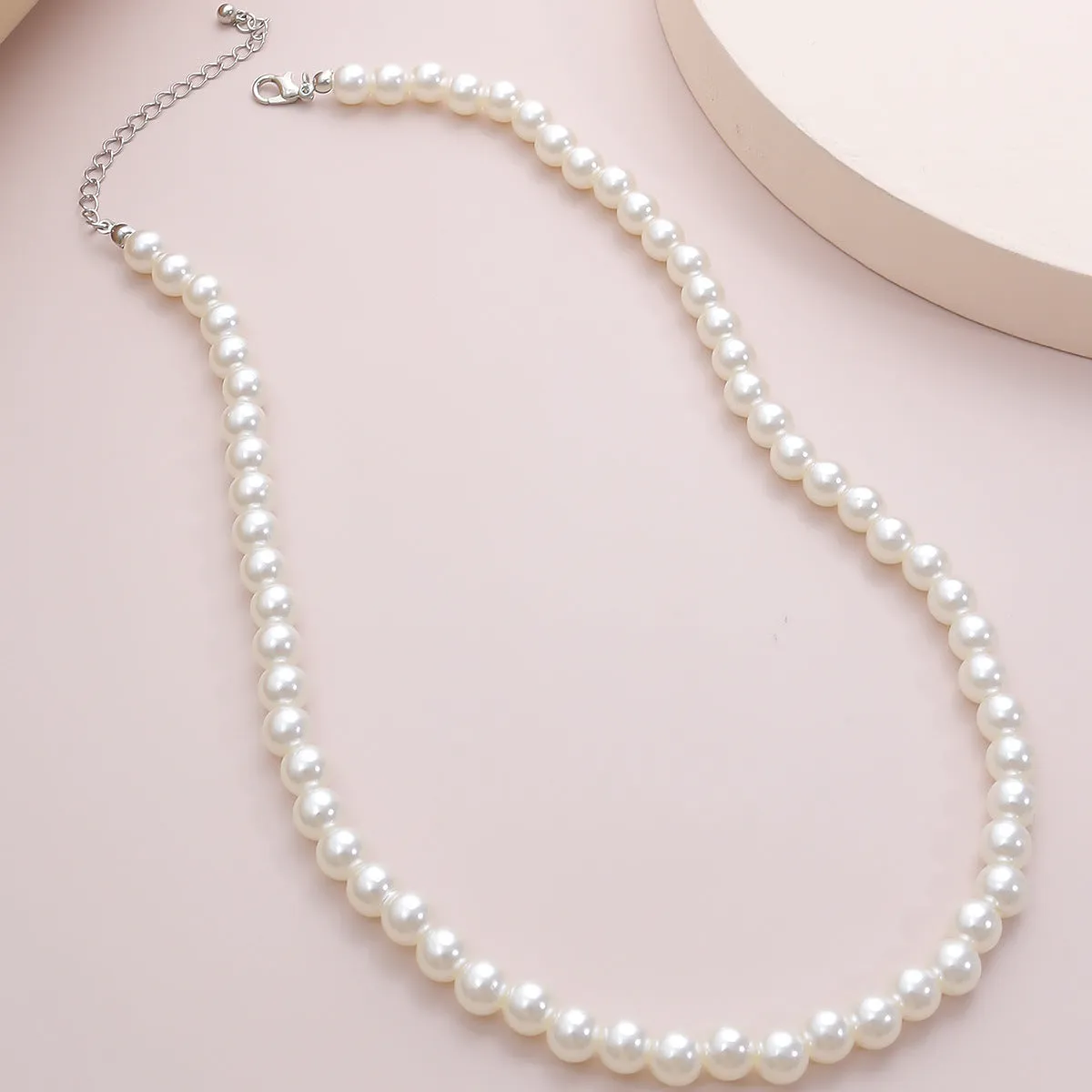 Elegant & Stylish Pearl Necklace - Perfect for Women's Fashion Accessories!