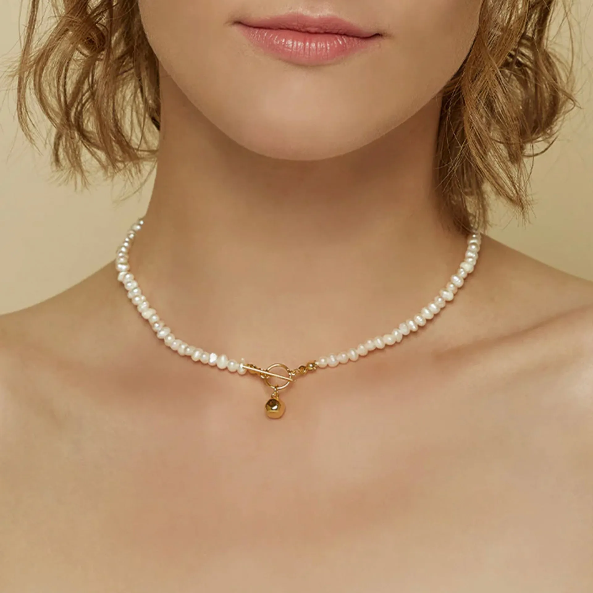 Elena Pearl Choker