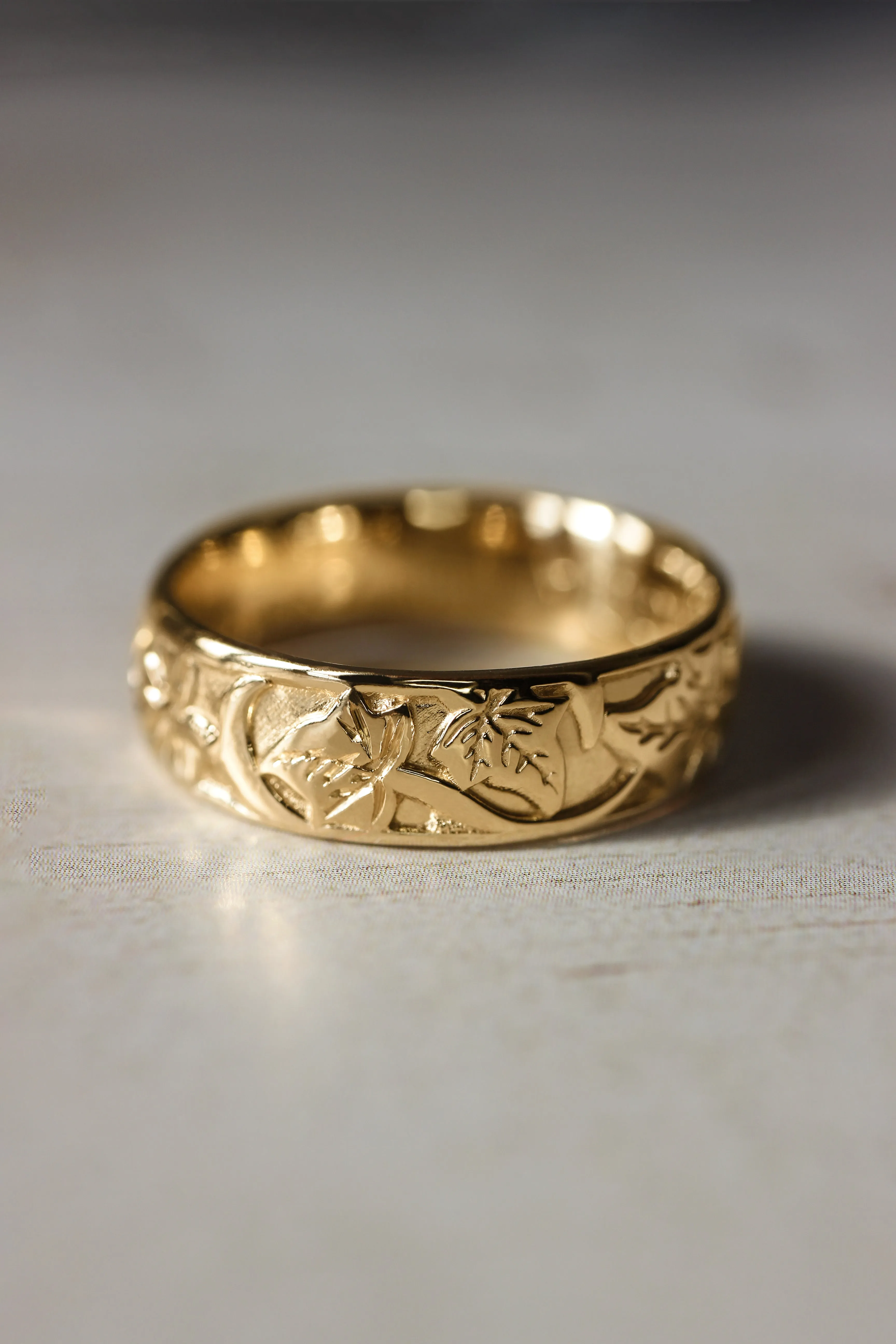 Gold leaf wedding band for man, ivy leaves ring