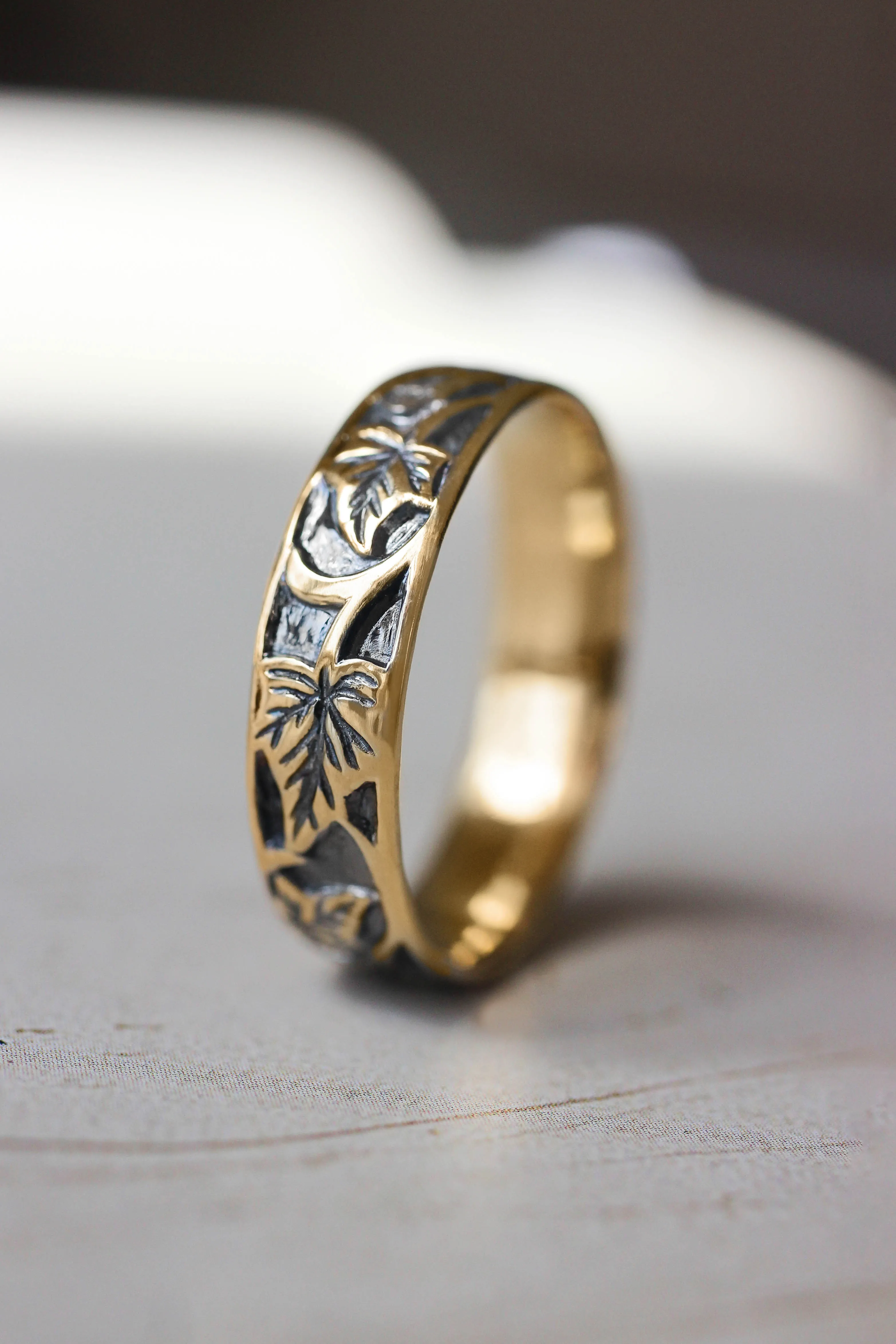 Gold leaf wedding band for man, ivy leaves ring