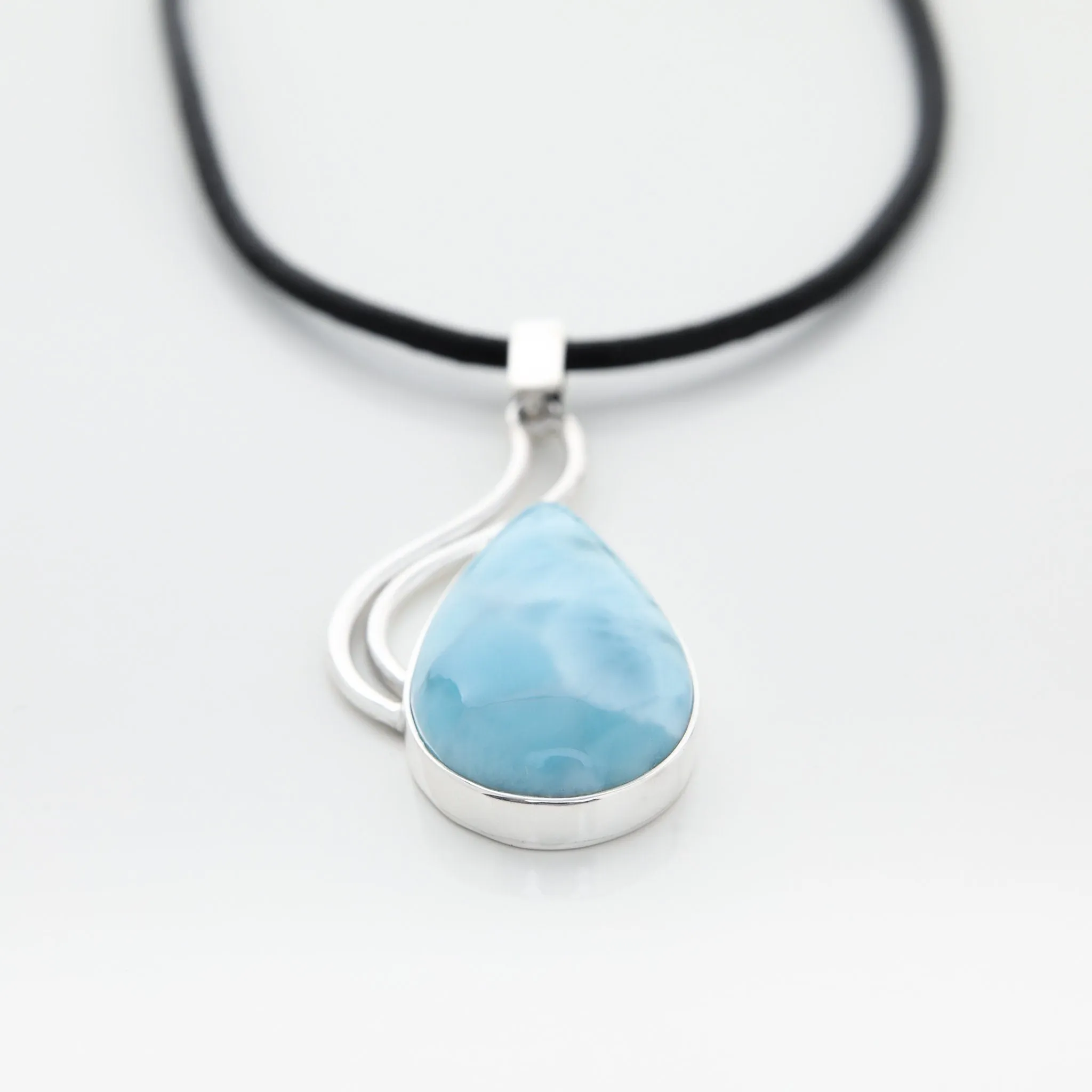 Larimar Pendant Laudine