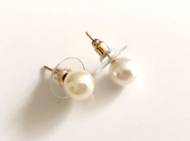 Pearl stud Earrings, white pearl earrings, simulated pearl studs, bridal earrings, tiny stud earrings, wedding earrings, bridesmaid jewelry