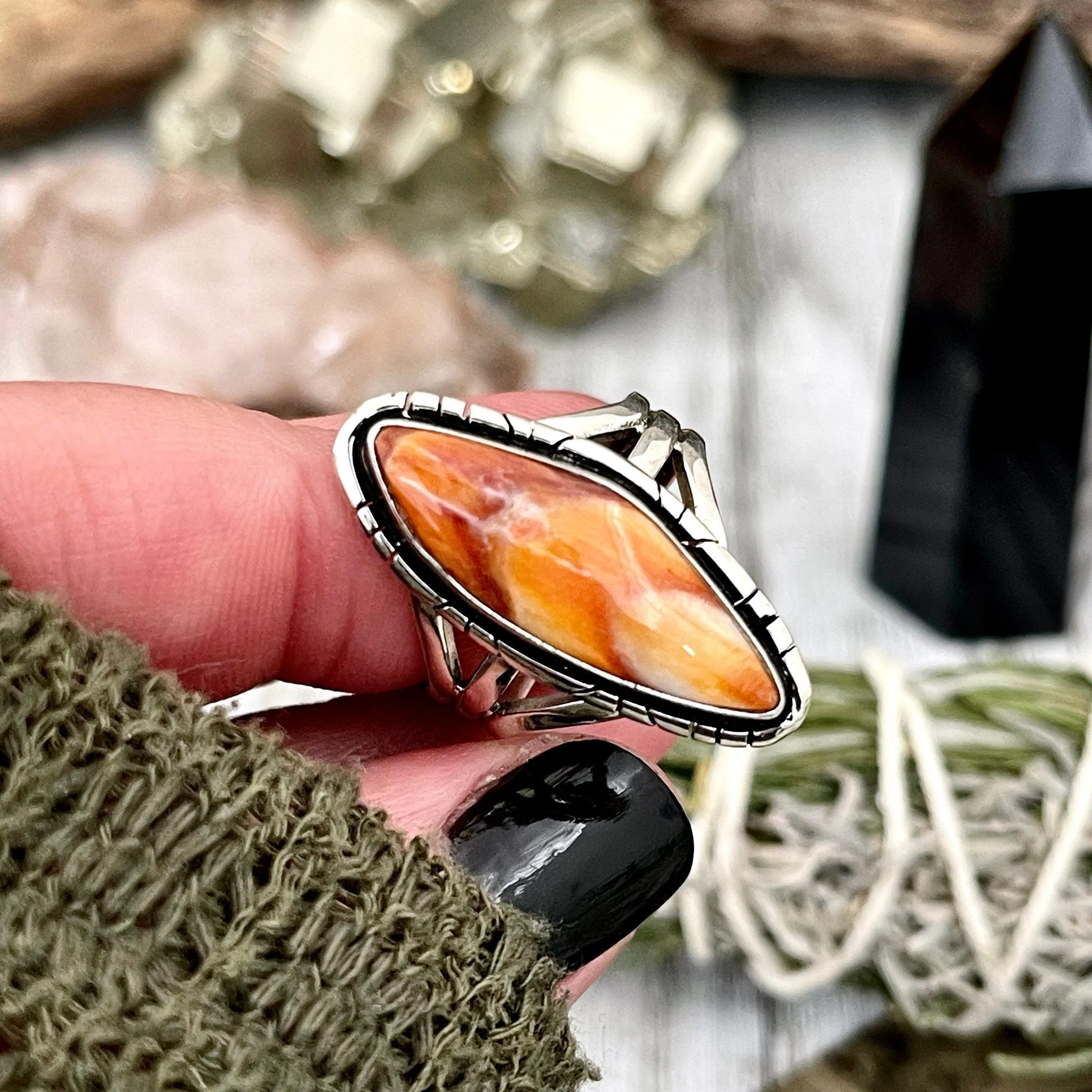 Size 8 Stunning Spiny Oyster Statement Ring Set in Sterling Silver / Curated by FOXLARK Collection