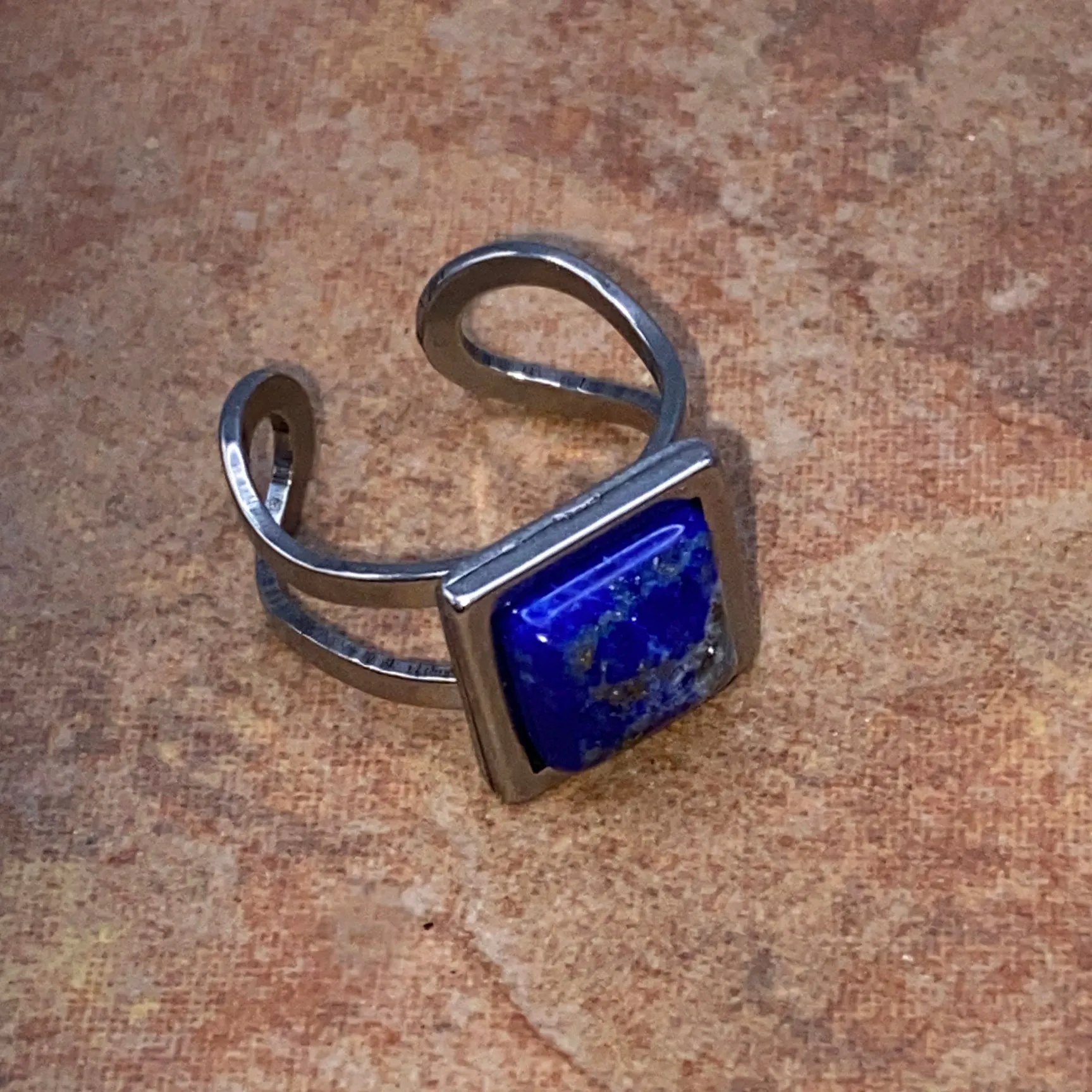 Square Gemstone adjustable rings.