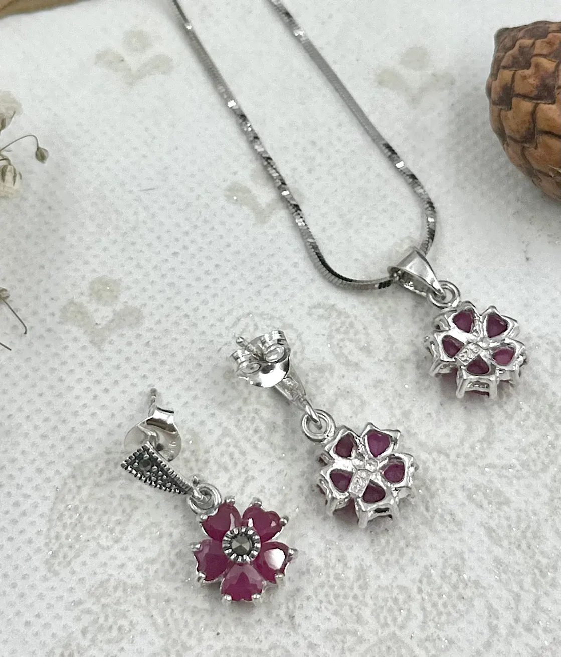 The Silver Marcasite Pendant Set (Ruby)