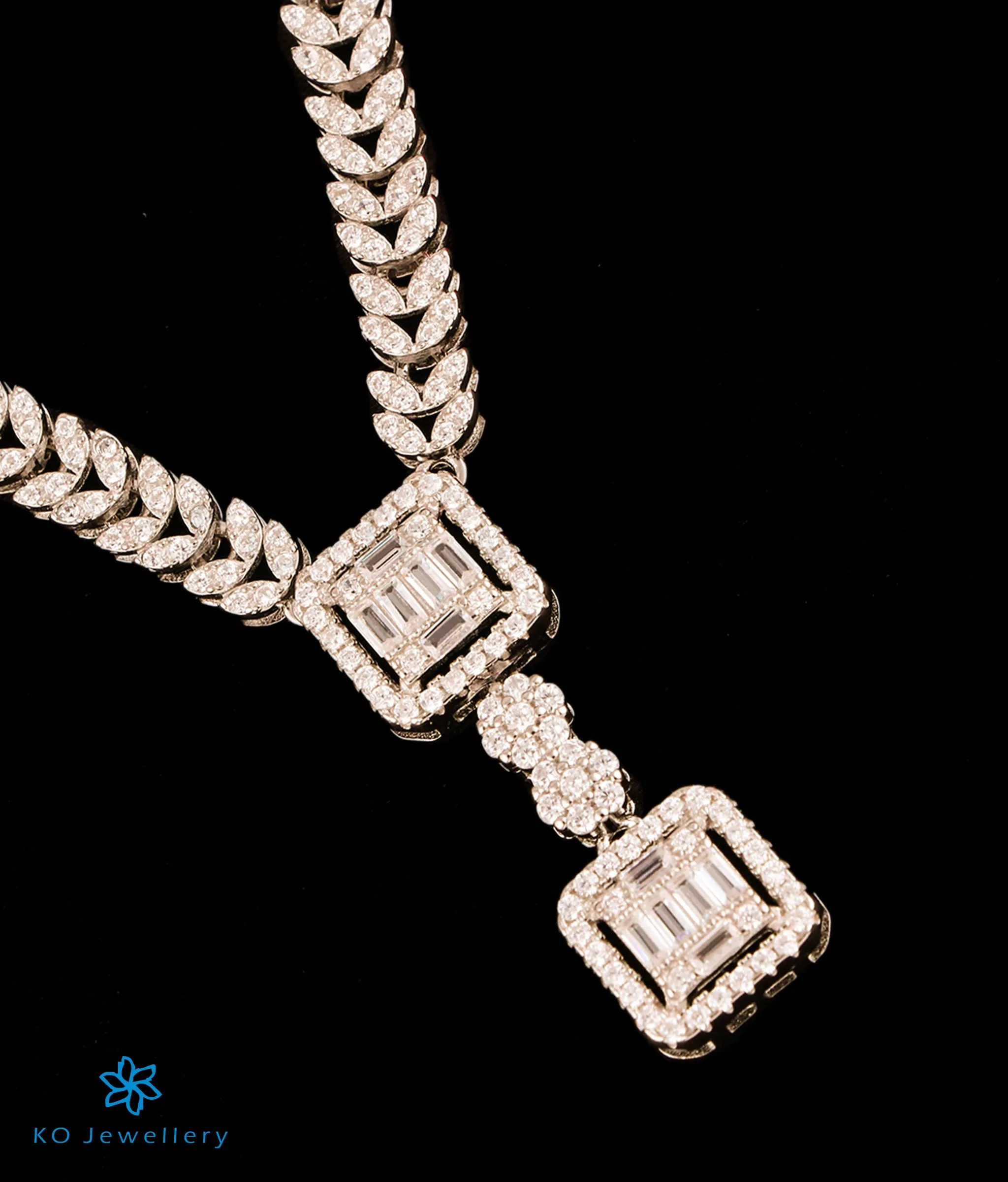 The Sparkling Baguette Silver Necklace Set