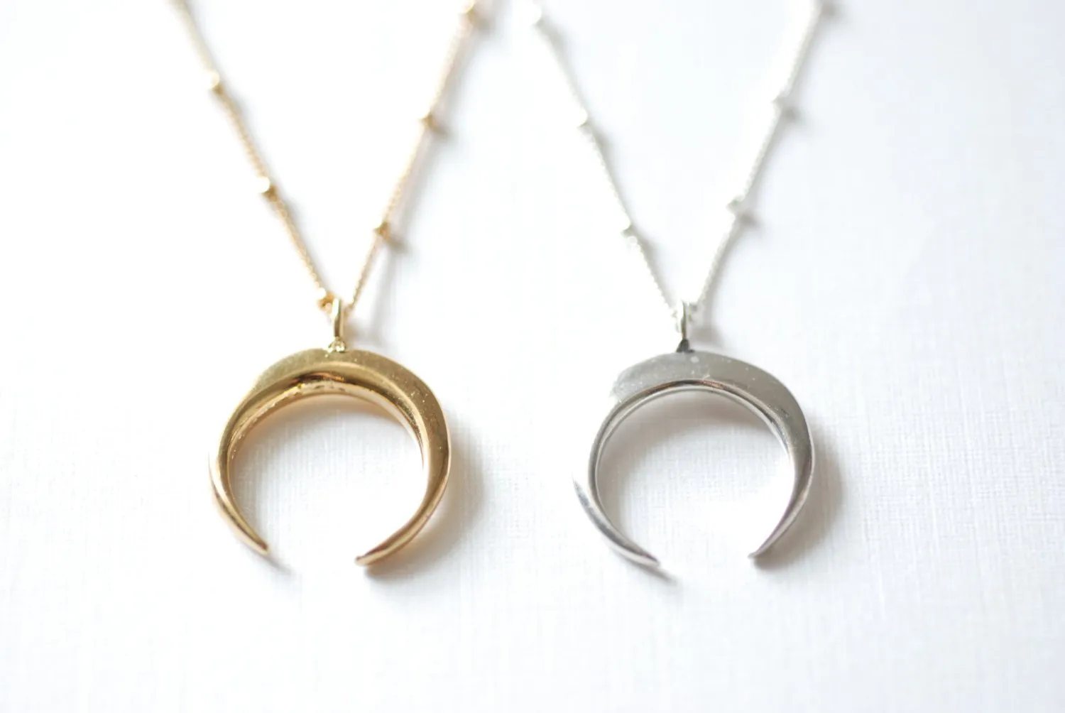 Wholesale Tusk Necklace, Double Horn Necklace, Gold Horn Necklace, Moon Necklace, Crescent Necklace, Gold moon Necklace